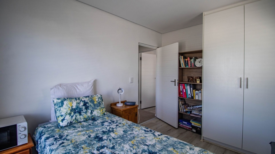 2 Bedroom Property for Sale in Honeydew Country Estate Western Cape